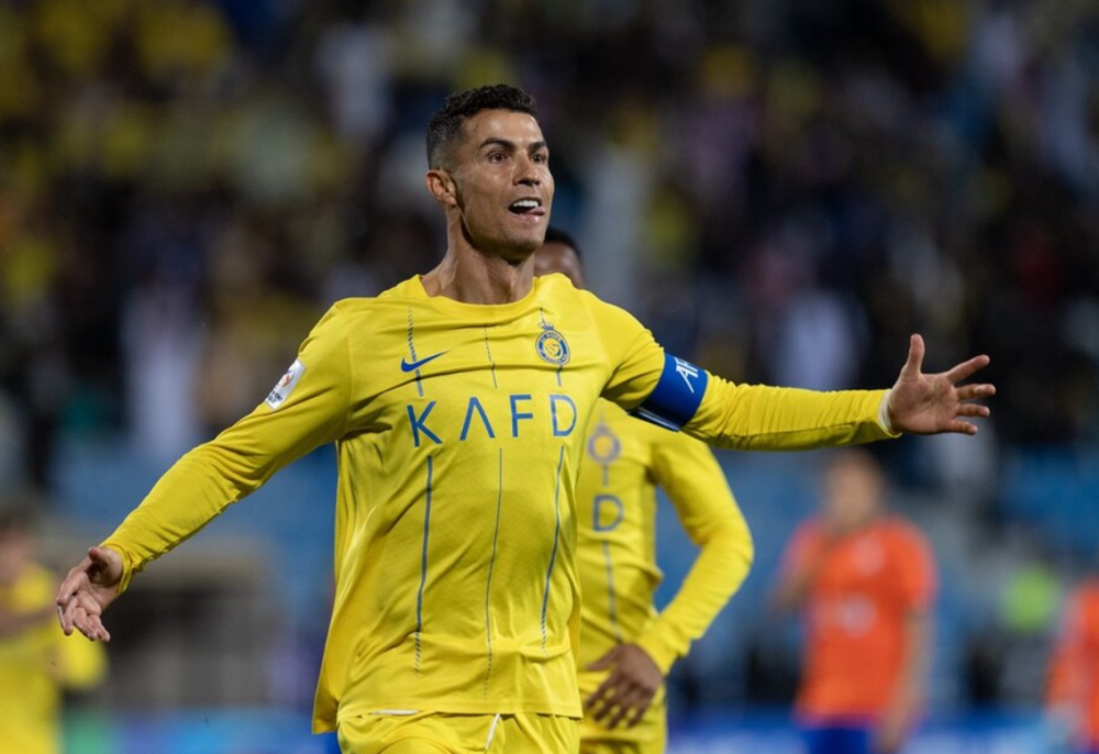 九游体育- c罗在拜仁比赛中关键助攻,惊险取胜引发热议的是谁 